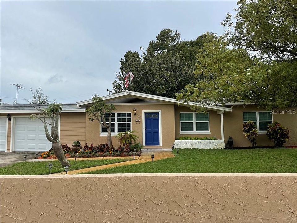 1st image of 26 Garnet Ave