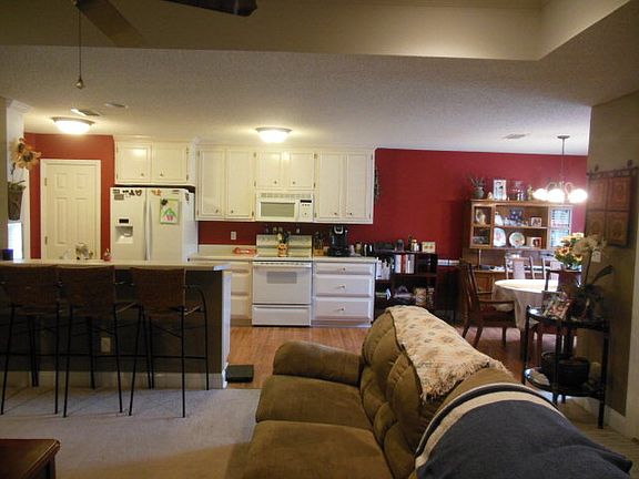 5th image of 229 Long Pine Dr