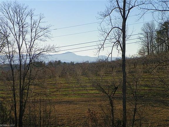 5th image of 120 Morning Ln