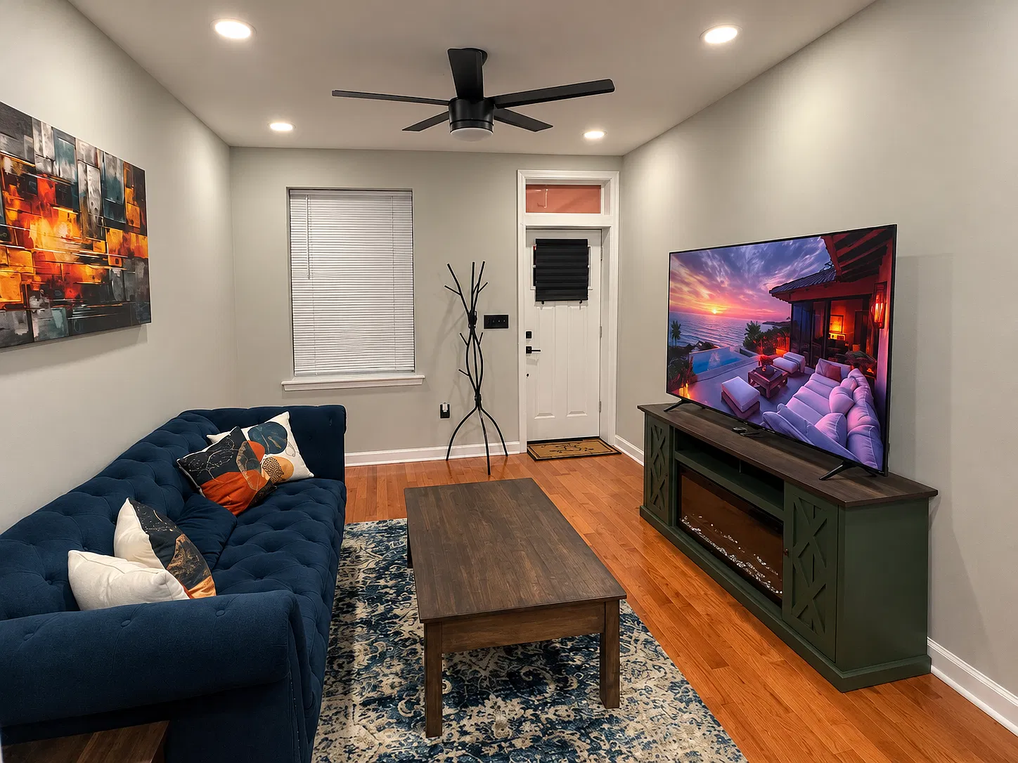 3 bed, 1200 sqft, $2,500 — Photo 2
