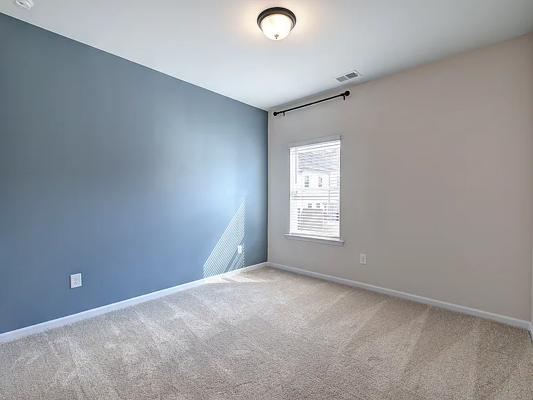 401 Perth Dr — Photo 16