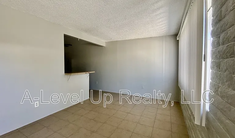 1838 S Rosemont Ave — Photo 3
