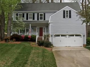 14 Country Woods Ct, Greensboro, NC 27410