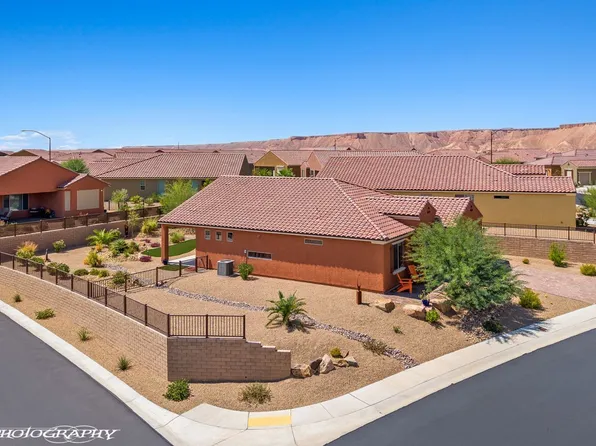 1090 Flagstone Bnd, Mesquite, NV 89034