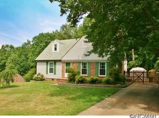 62 Knoll Ridge Dr, Asheville, NC 28804