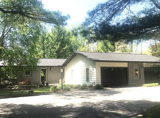 17106 Lincoln St, Grand Haven, MI 49417
