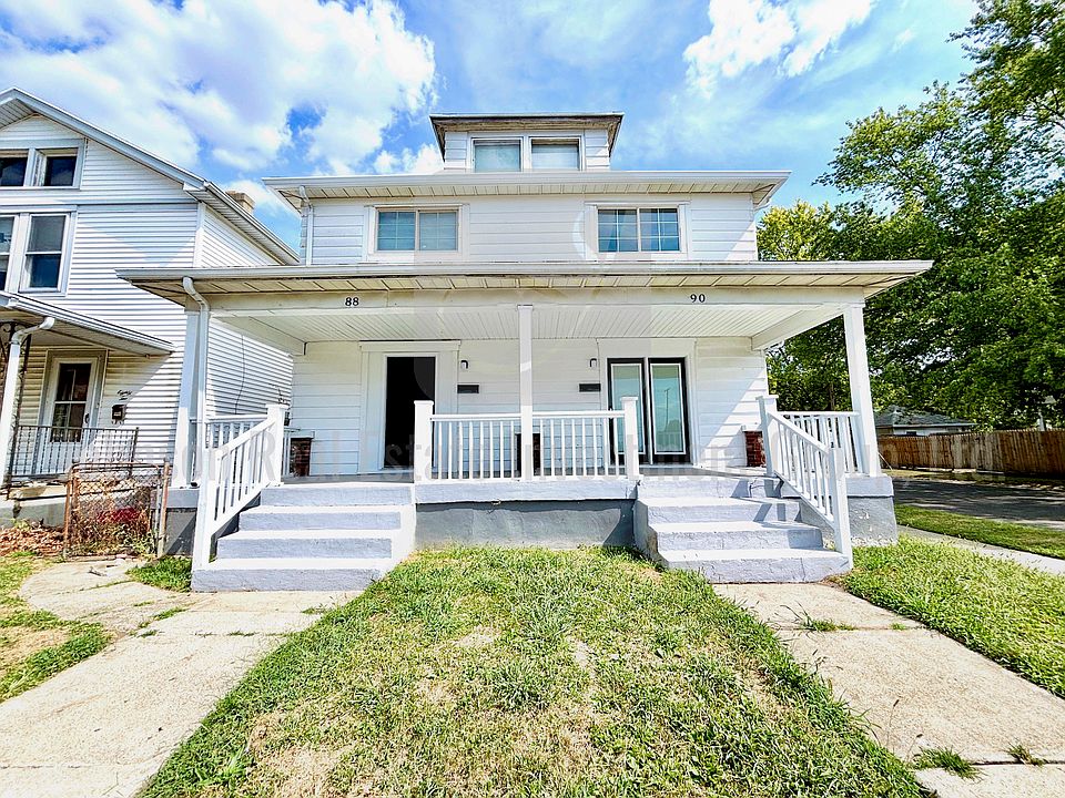 Spacious duplex with private entrances and professional management.