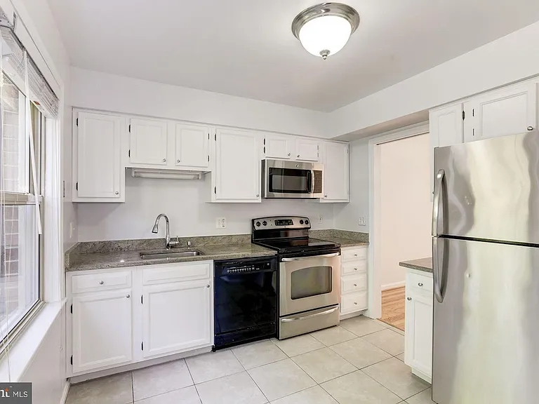 629 N Abingdon St — Photo 6