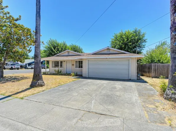 505 W H St, Dixon, CA 95620