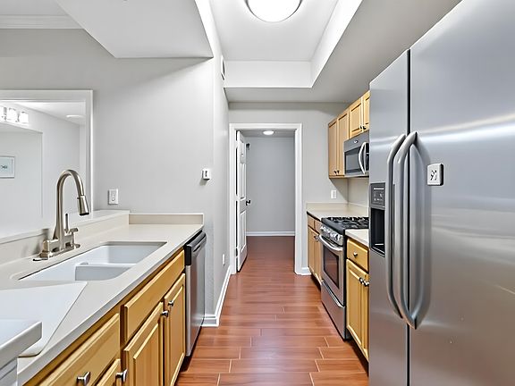 4th image of 10075 N Gate Pkwy #203