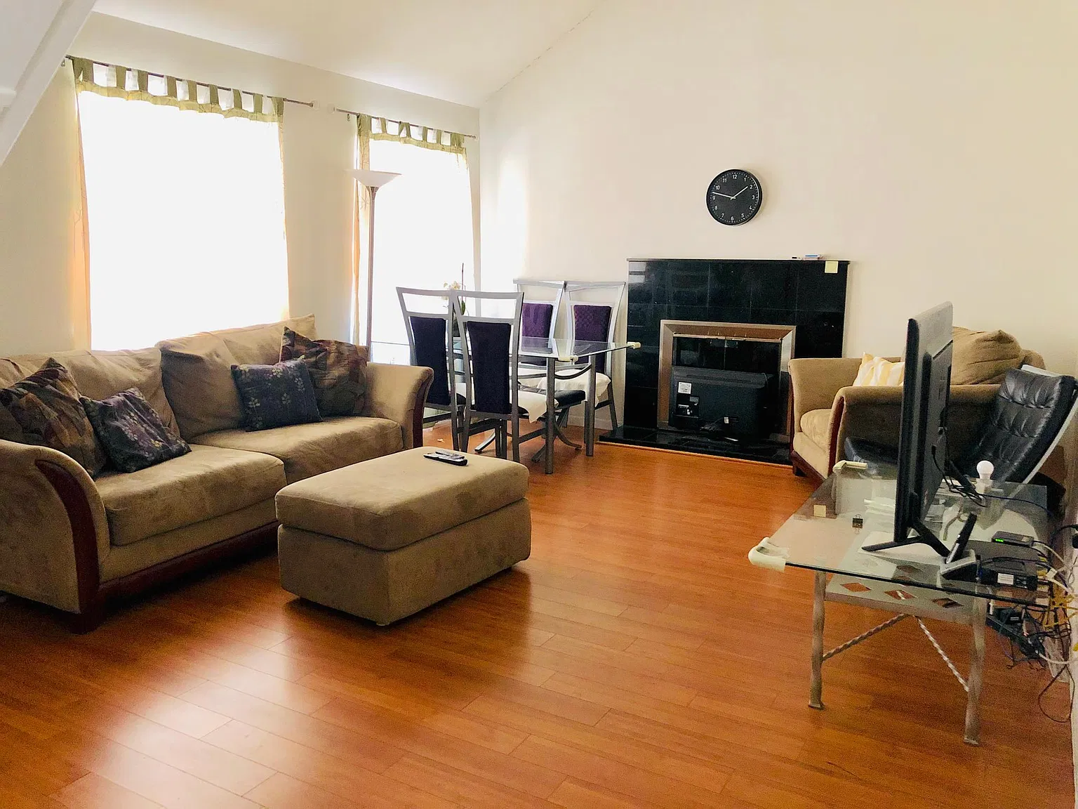 10230 Lipscomb Dr — Photo 3