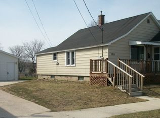 1711 21st St, Two Rivers, WI 54241