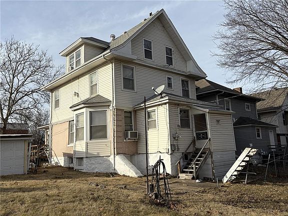 2nd image of 3041 Park Ave