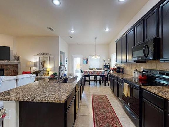4th image of 1404 Wrangler Ln