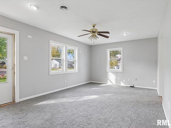 4th image of 7319 Volquardsen Ave