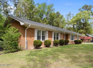 2213 Colony Plaza, Jacksonville, NC 28546