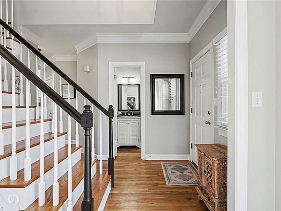 3rd image of 2505 Baytree Dr