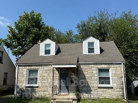 2nd image of 871 Ruby Ave
