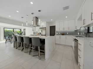 718 SW 28th Ave, Boynton Beach, FL 33435