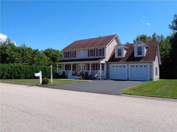 9 Gray Coach E, Cranston, RI 02921