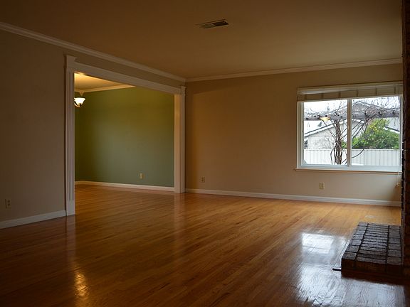 2nd image of 1425 Morrill Ave