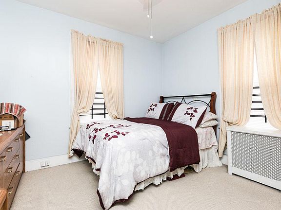 4th image of 8413 164th St #2