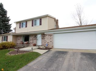 5240 Hummer Lake Rd, Oxford, MI 48371