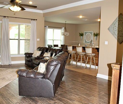 4th image of 212 Apalachee Way