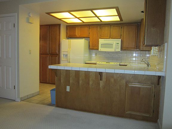 3rd image of 1820 Park Vista Cir