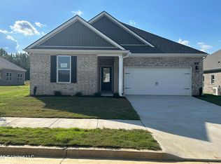 93 Spirit Dance Dr, Byhalia, MS 38611