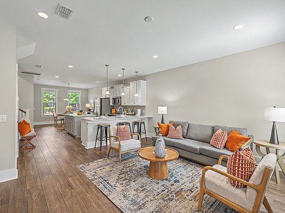 3rd image of 177 Great Lawn Dr