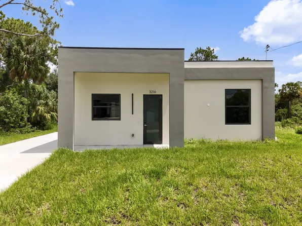 3216 53rd St W, Lehigh Acres, FL 33971