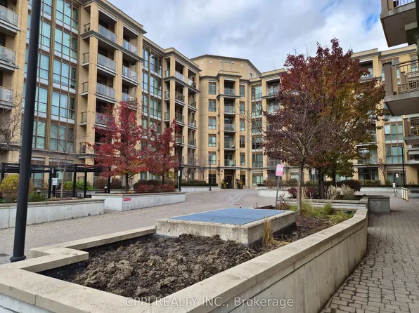 68 Main St N, Markham, ON