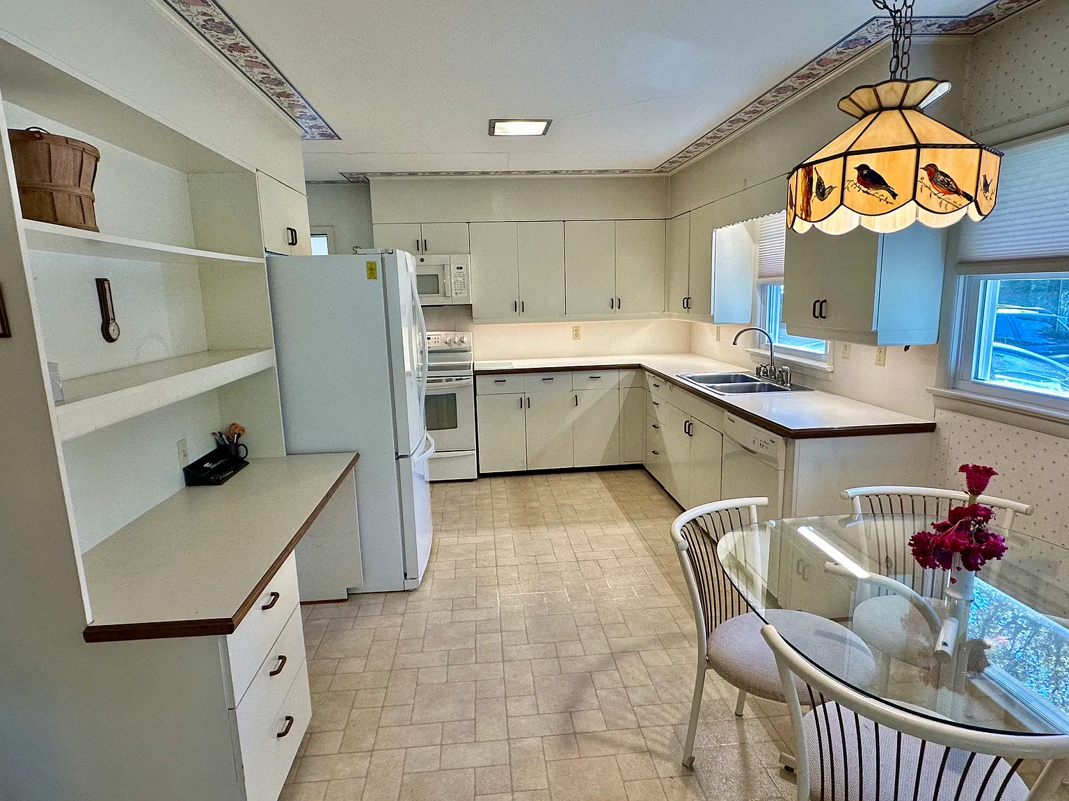 2 bed, 1200 sqft, $1,800 — Photo 4