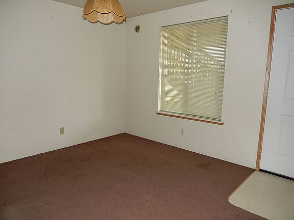 2nd image of 517 Western Ave APT 1