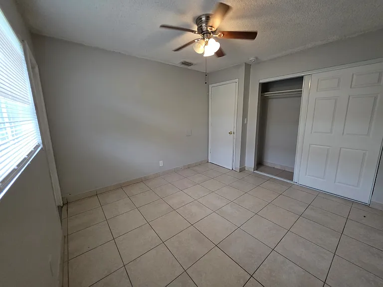 2763 NW 58th Ter #2 — Photo 1