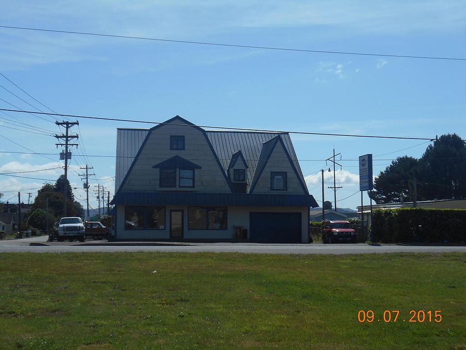 2nd image of 3317 3rd St