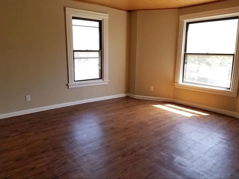 401 Meigs St #B — Photo 13