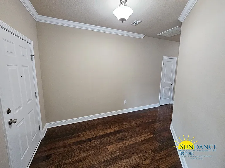 107 Gustaf Dr — Photo 12