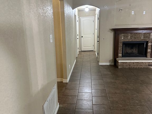 2nd image of 703 W Gemini Ln