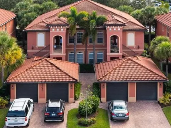 10020 Heather Ln APT 903, Naples, FL 34119