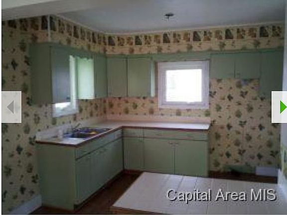 3rd image of 1029 N Charles St