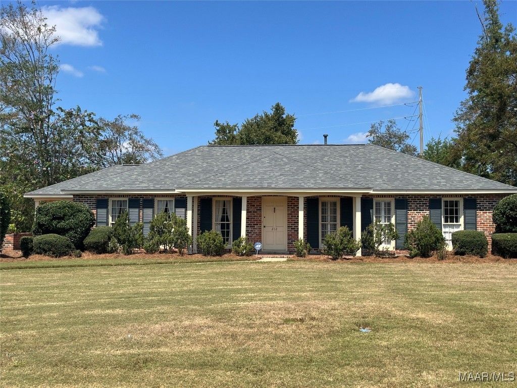 212 Pine Needle Dr, Selma, AL, Selma