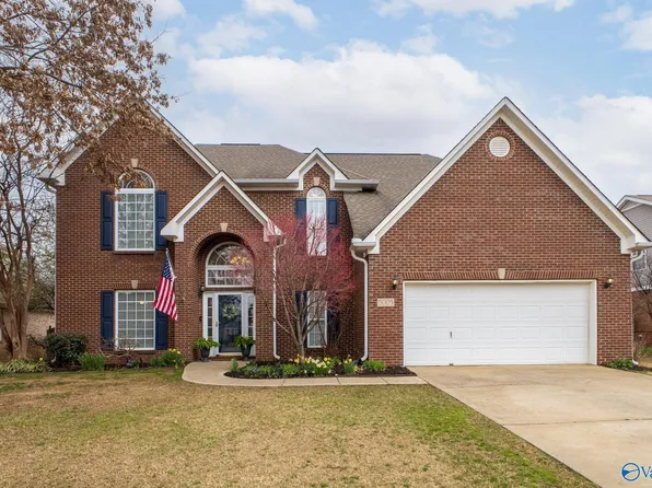 5005 Creekstone Dr SE, Owens Cross Roads, AL 35763