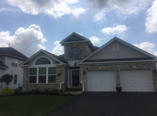 73 Honeysuckle Dr, Manahawkin, NJ 08050
