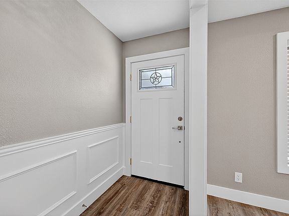 4th image of 5511 Glen Forest Ln