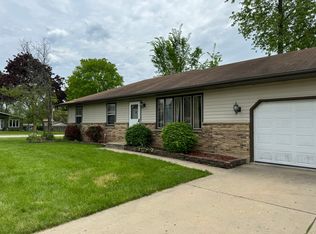1900 Jethro Ave, Zion, IL 60099