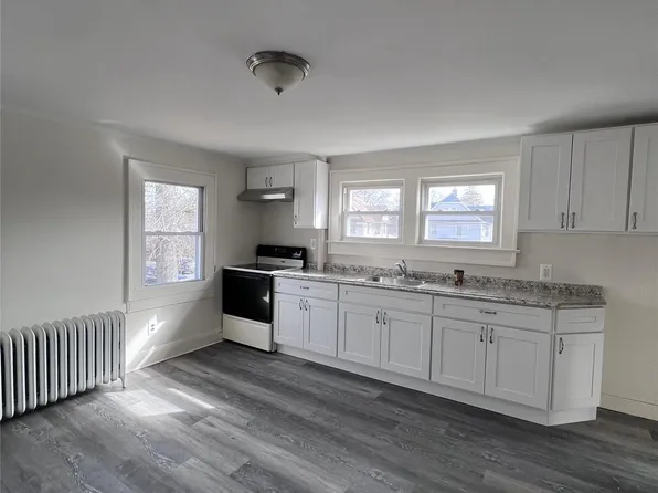 280 Pine St Floor 2, Freeport, NY 11520