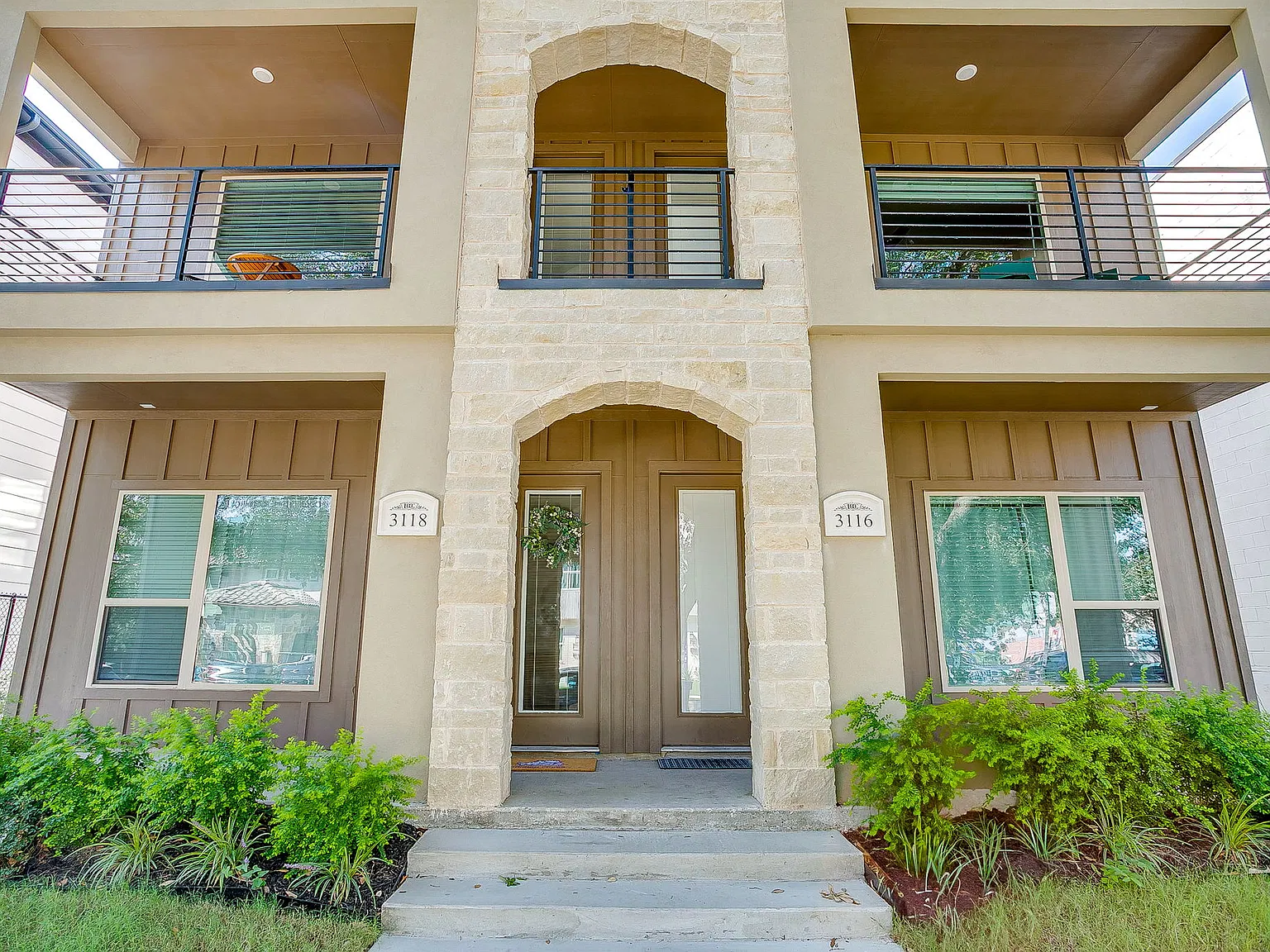 5 bed, 2213 sqft, $7,500 — Photo 3