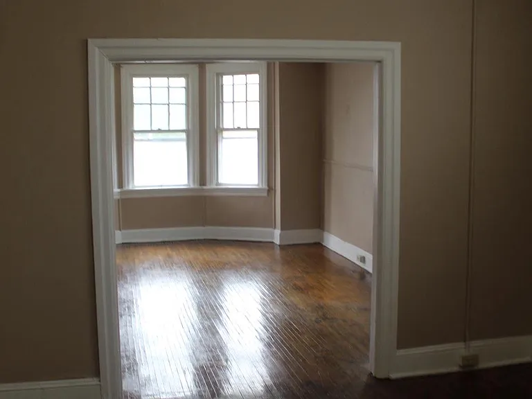 112 E Washington St #3W — Photo 7